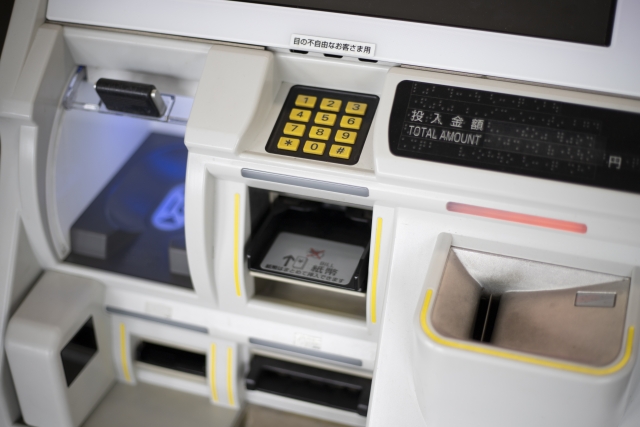 なぜ開業時に自動精算機の導入を検討すべきなのか?