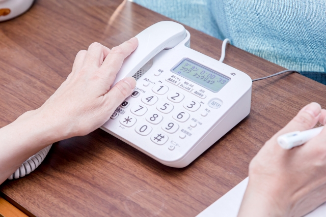 クリニック向け電話自動応答システムの選び方と費用相場