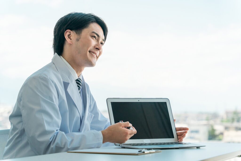 電子カルテとは?導入が進む背景と基本機能