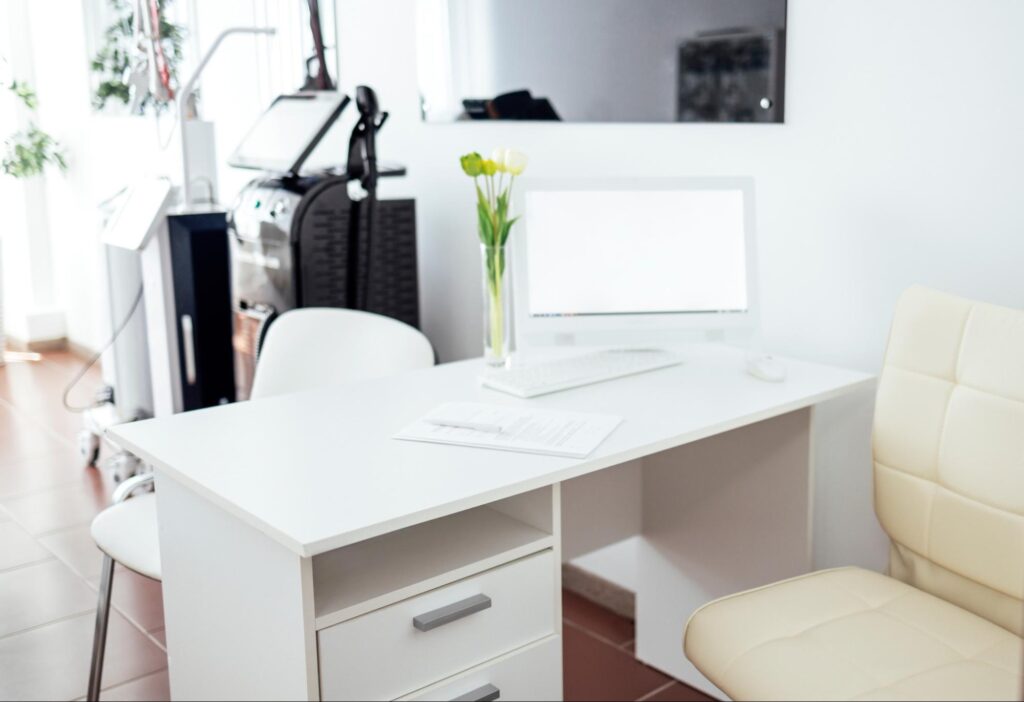 美容クリニックでのDXツールの選び方