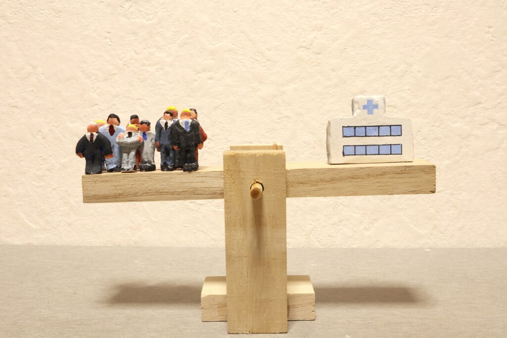 病院の待ち時間が長くなりやすい要因