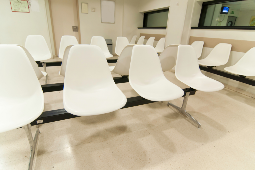 クリニックに予約システムを導入する判断基準