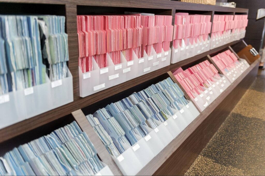 病院でのペーパーレスの対象文書と関連法令